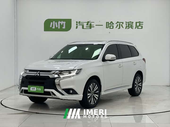 Outlander 2021 2.0L 2WD Enjoy Edition 5 seats - автомобиль из Китая