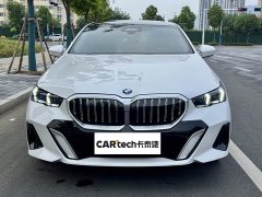 BMW 5 Series 530Li Exclusive M Sports Package - фото 4