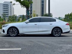 BMW 5 Series 530Li Exclusive M Sports Package - фото 5
