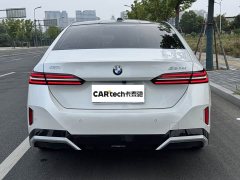 BMW 5 Series 530Li Exclusive M Sports Package - фото 8
