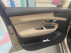 Volvo XC90 facelift B6 Zhiyuan Deluxe Edition 6 seats - фото 7