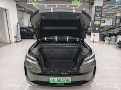Nio Ledo L90 Max six-seater version - фото 15