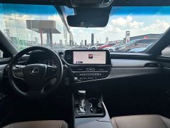 Lexus ES 2022 300h Premium Edition - фото 10