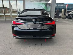 Lexus ES 2022 300h Premium Edition - фото 11