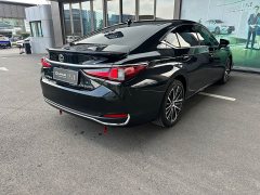 Lexus ES 2022 300h Premium Edition - фото 12