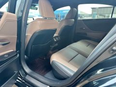 Lexus ES 2022 300h Premium Edition - фото 6