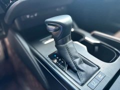 Lexus ES 2022 300h Premium Edition - фото 7