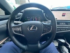Lexus ES 2022 300h Premium Edition - фото 9