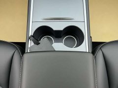Tesla Model Y rear-wheel drive version - фото 20