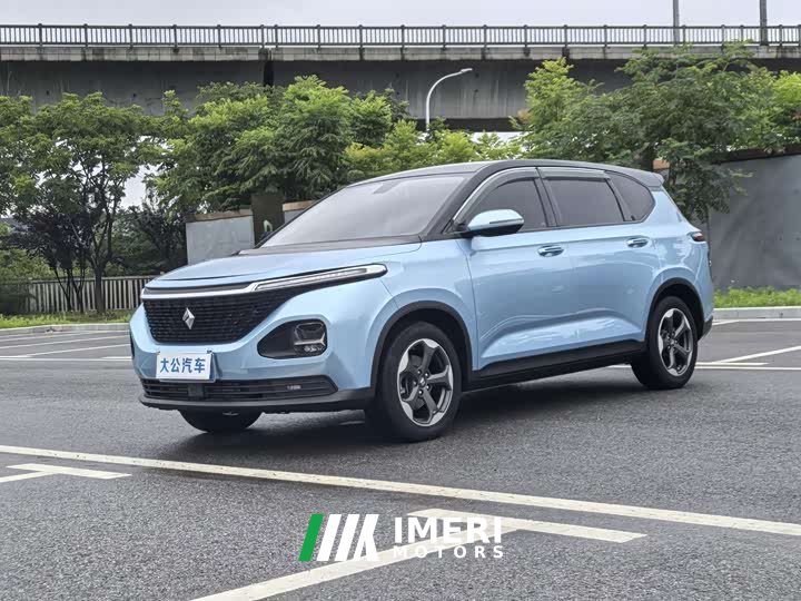 Baojun RM-5 2019 1.5T CVT 24-hour online luxury 6 seats - автомобиль из Китая