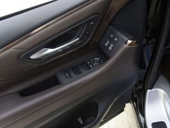 Toyota Wilfa Crown Dual Engine 2.5L Supreme Executive Edition - фото 4