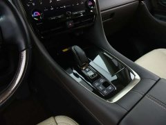 Toyota Wilfa Crown Dual Engine 2.5L Supreme Executive Edition - фото 7