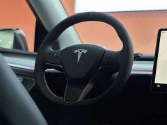 Tesla Model Y rear-wheel drive version - фото 12