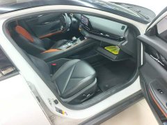 Changan UNI-V 2022 1.5T premium - фото 8