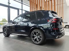 BMW X5 2023 xDrive 30Li Exclusive M Sports Night Package - фото 14