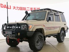 Toyota Land Cruiser (imported) LC76 4.0L manual - фото 1