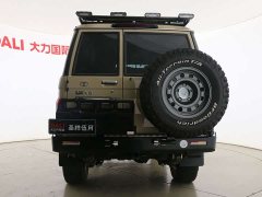 Toyota Land Cruiser (imported) LC76 4.0L manual - фото 12