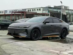 Changan UNI-V 1.5T 500Bar premium sports - фото 1