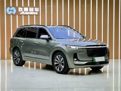 Li Auto Ideal ONE extended range 6-seater version - фото 2