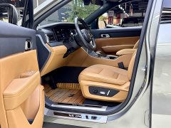 Li Auto Ideal ONE extended range 6-seater version - фото 3