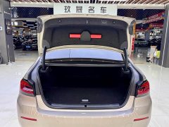 BMW 5 Series New Energy 535Le Luxury Package - фото 11