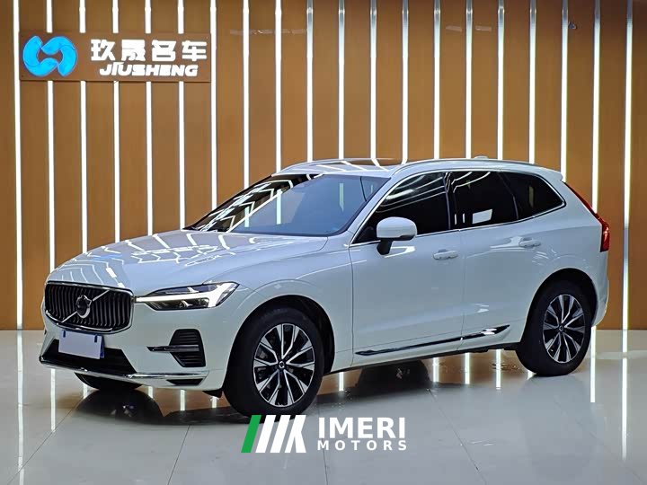 Volvo XC60 B5 four-wheel drive Zhiyuan Deluxe Edition - автомобиль из Китая