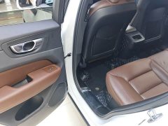 Volvo XC60 B5 four-wheel drive Zhiyuan Deluxe Edition - фото 11
