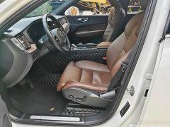 Volvo XC60 B5 four-wheel drive Zhiyuan Deluxe Edition - фото 13