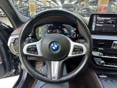 BMW 5 Series New Energy 2021 535Le M Sports Package - фото 20