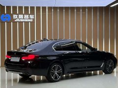 BMW 5 Series 2022 facelift 2 530Li leading M sports package - фото 18