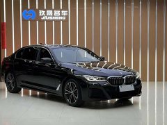 BMW 5 Series 2022 facelift 2 530Li leading M sports package - фото 3
