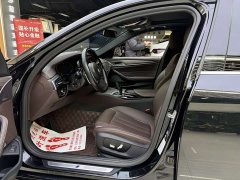 BMW 5 Series 2022 facelift 2 530Li leading M sports package - фото 6