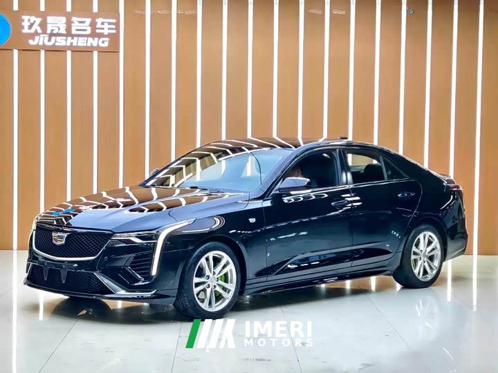 Cadillac CT4 28T Fashion