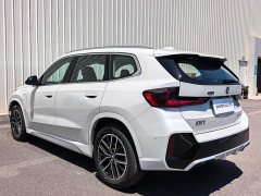BMW iX1 eDrive25L M Sports Package - фото 10