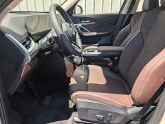 BMW iX1 eDrive25L M Sports Package - фото 6