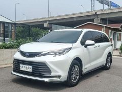 Toyota SIENNA 2021 2.5L Hybrid Premium Edition - фото 1