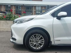Toyota SIENNA 2021 2.5L Hybrid Premium Edition - фото 5