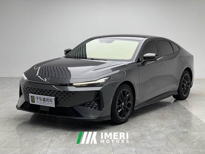 Changan UNI-V 1.5T premium