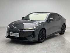 Changan UNI-V 1.5T premium - фото 1