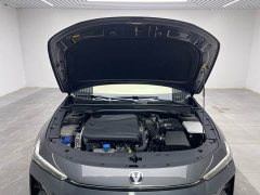 Changan UNI-V 1.5T premium - фото 9