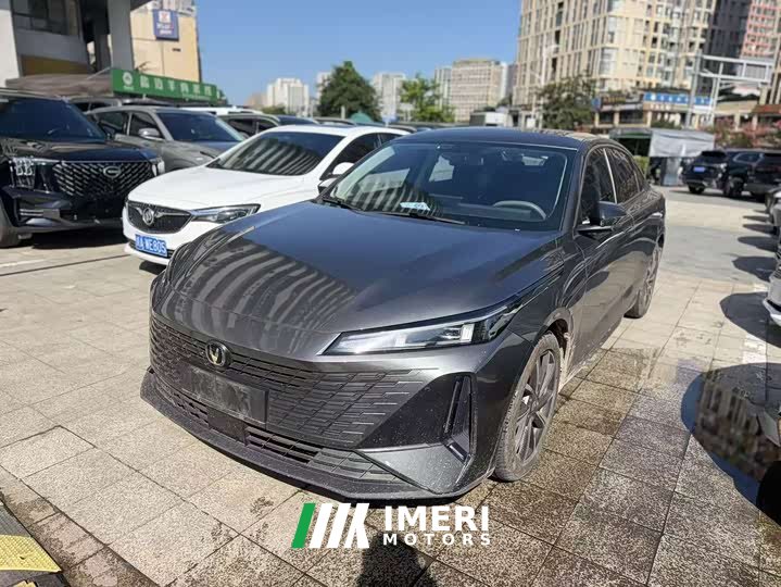 Changan Yida Blue Whale NE 1.5T GDI DCT Enjoy Edition - автомобиль из Китая