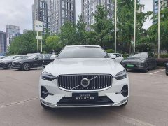 Volvo XC60 B5 AWDLuxury Edition - фото 2
