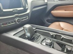 Volvo XC60 B5 AWDLuxury Edition - фото 6