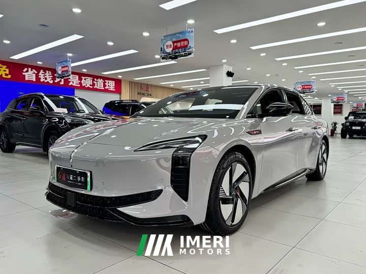 Hongqi EH7 640 four-wheel drive smart version - автомобиль из Китая