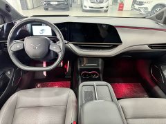 Hongqi EH7 640 four-wheel drive smart version - фото 5