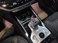 Hongqi HS5 2019 2.0T Zhilian Qixiang four-wheel drive version - фото 10