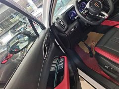 Hongqi HS3 2023 1.5T two-wheel drive good version - фото 12