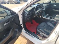 Hongqi H5 Classic Facelift 1.8T Automatic Smart Link Flagship Edition - фото 12