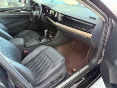 Volkswagen Passat 330TSI Deluxe Edition - фото 10