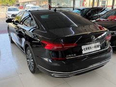 Volkswagen Passat 330TSI Deluxe Edition - фото 11